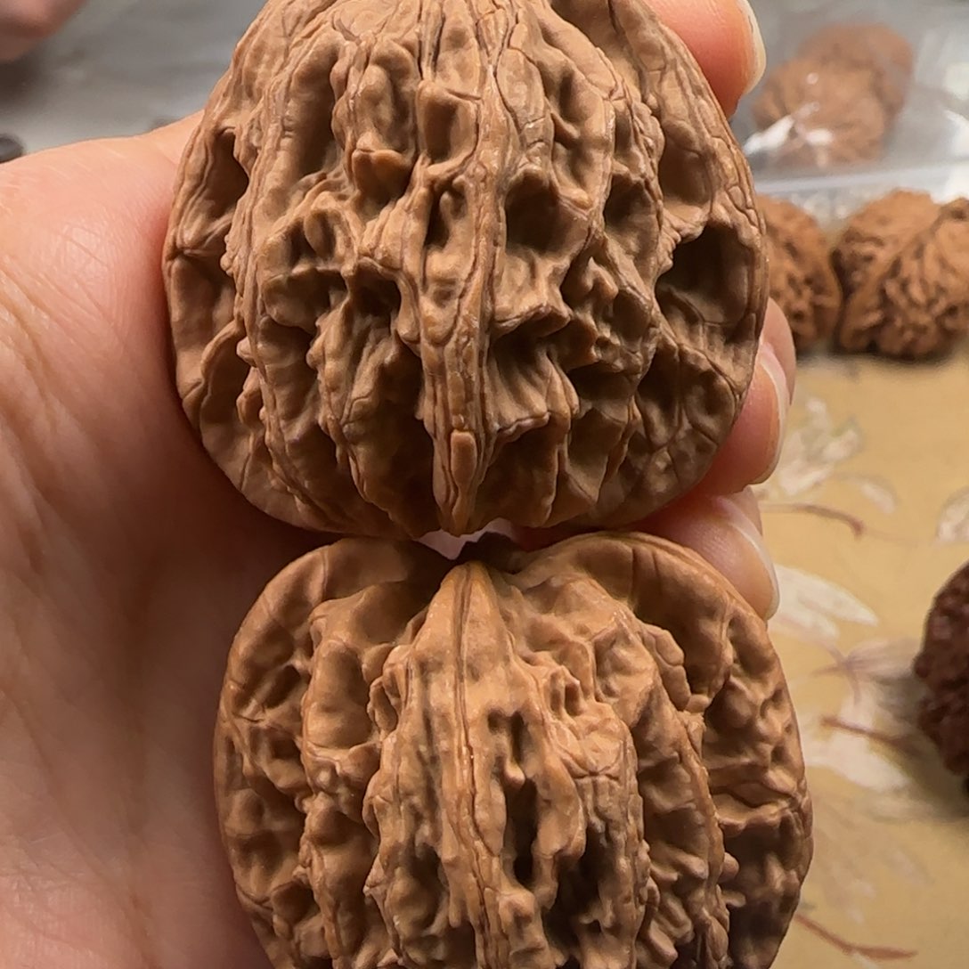 文玩核桃吊坠高山地虎42-33