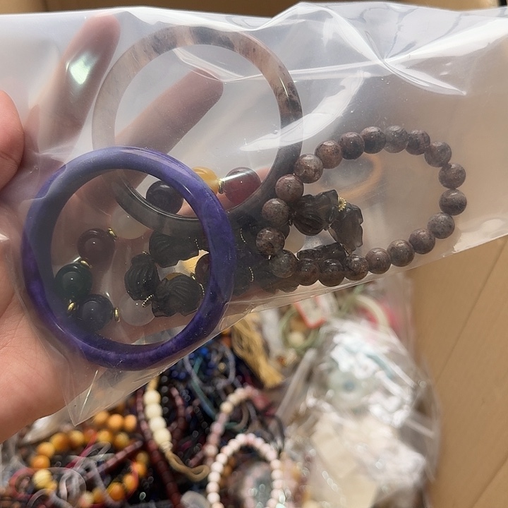 J***酱玛瑙/玉髓未镶嵌手链