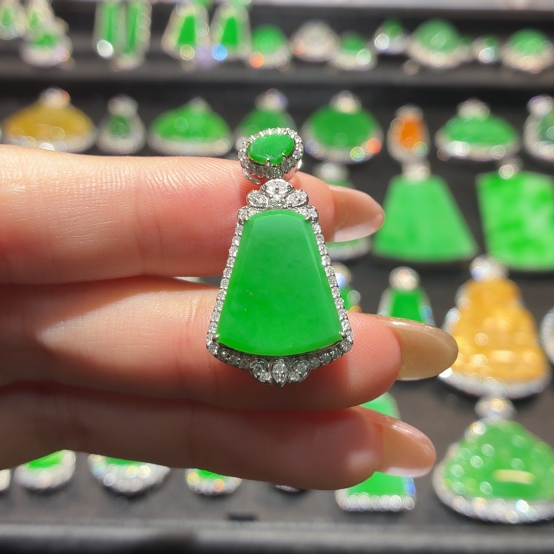 翡翠18K金镶嵌吊坠(不含链)91