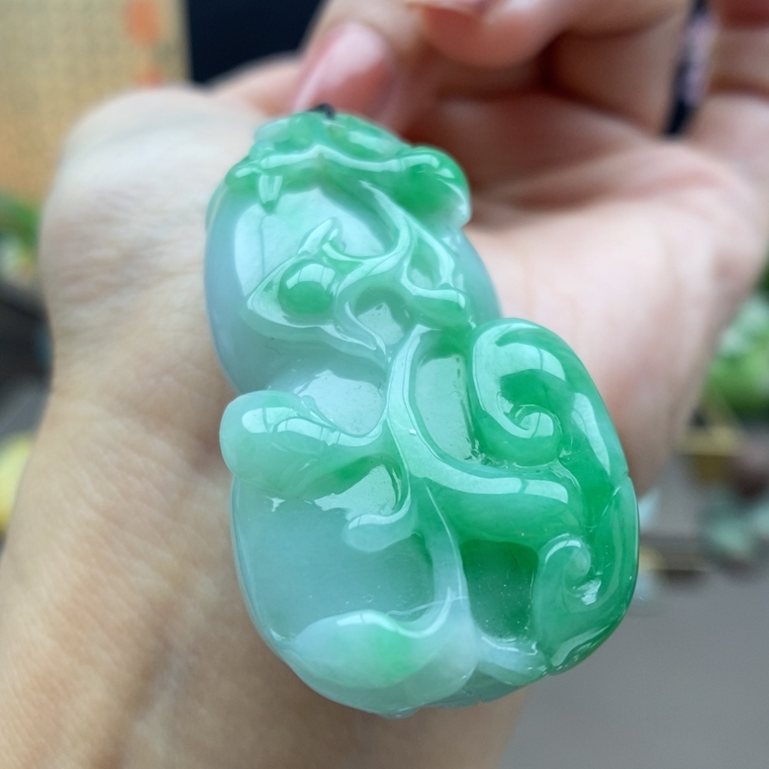 翡翠未镶嵌颈饰吊坠22