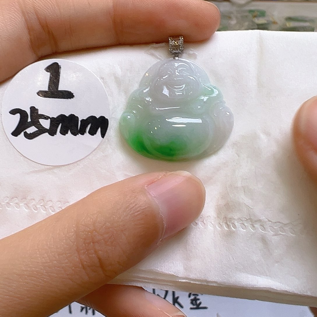 翡翠18K金镶嵌颈饰翡翠