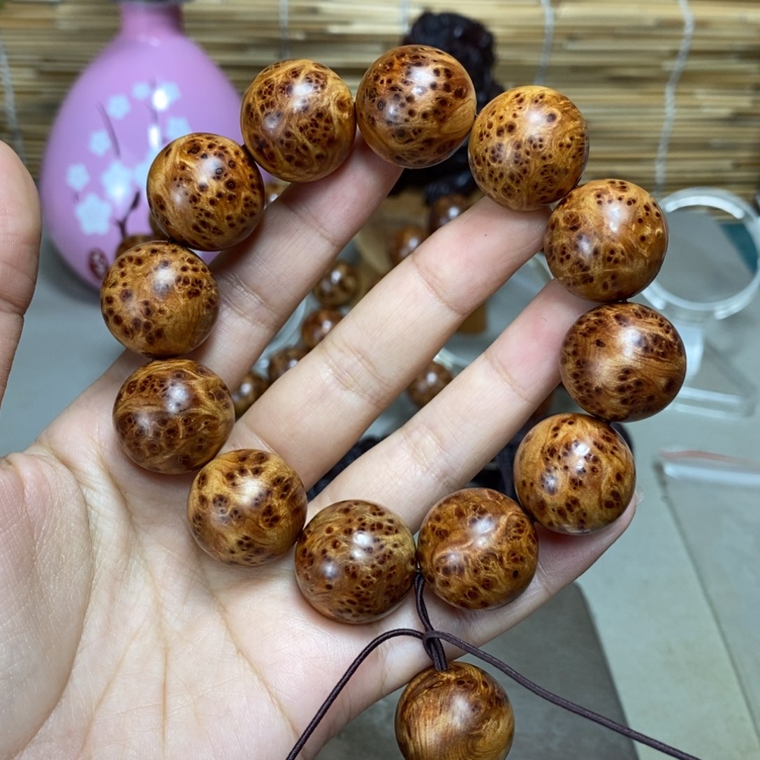 擎***苍手串/手链柏木（崖柏）