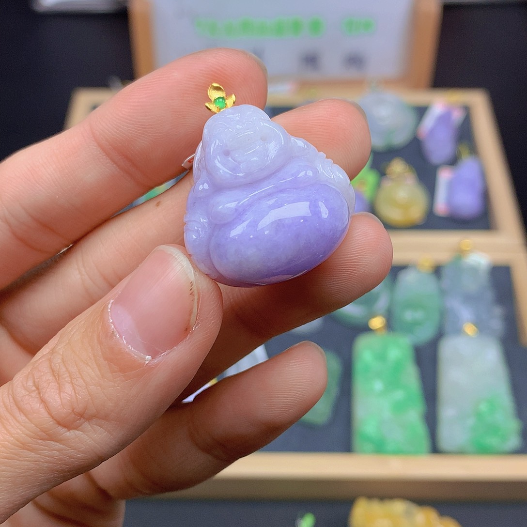 翡翠颈饰18K金镶嵌翡翠