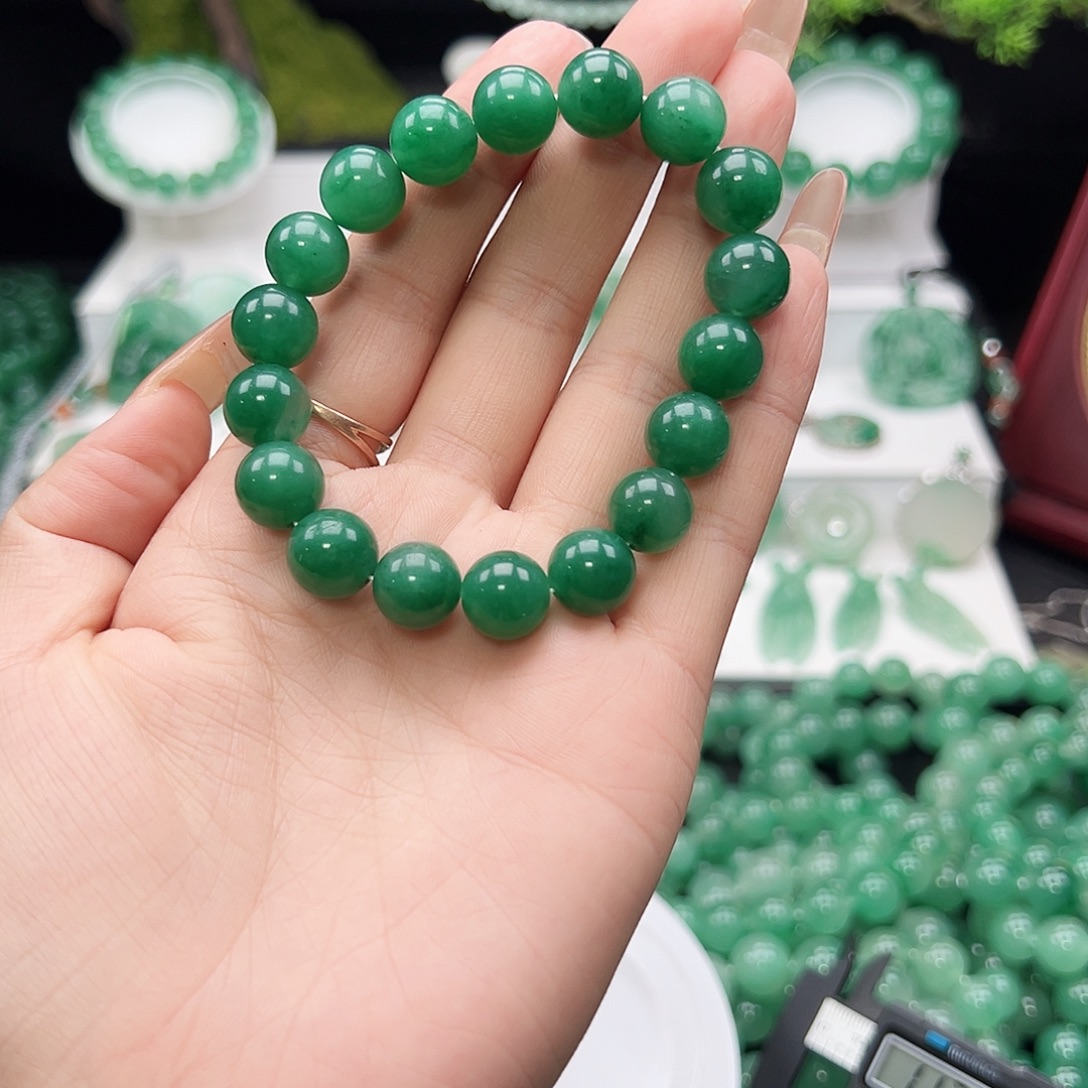 石英质玉（非洲翠）未镶嵌手链