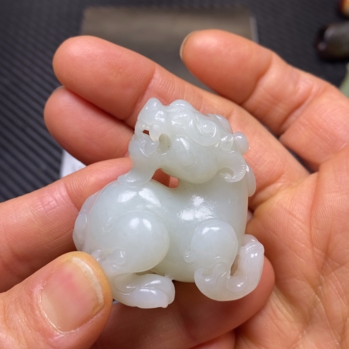 和田玉挂件未镶嵌孤**行