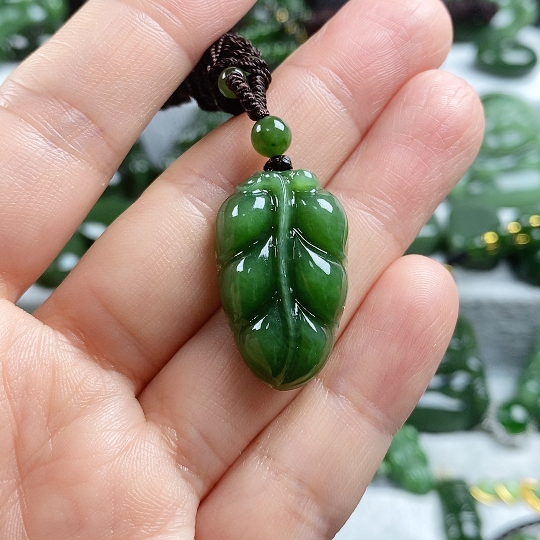 和田玉（碧玉）未镶嵌颈饰