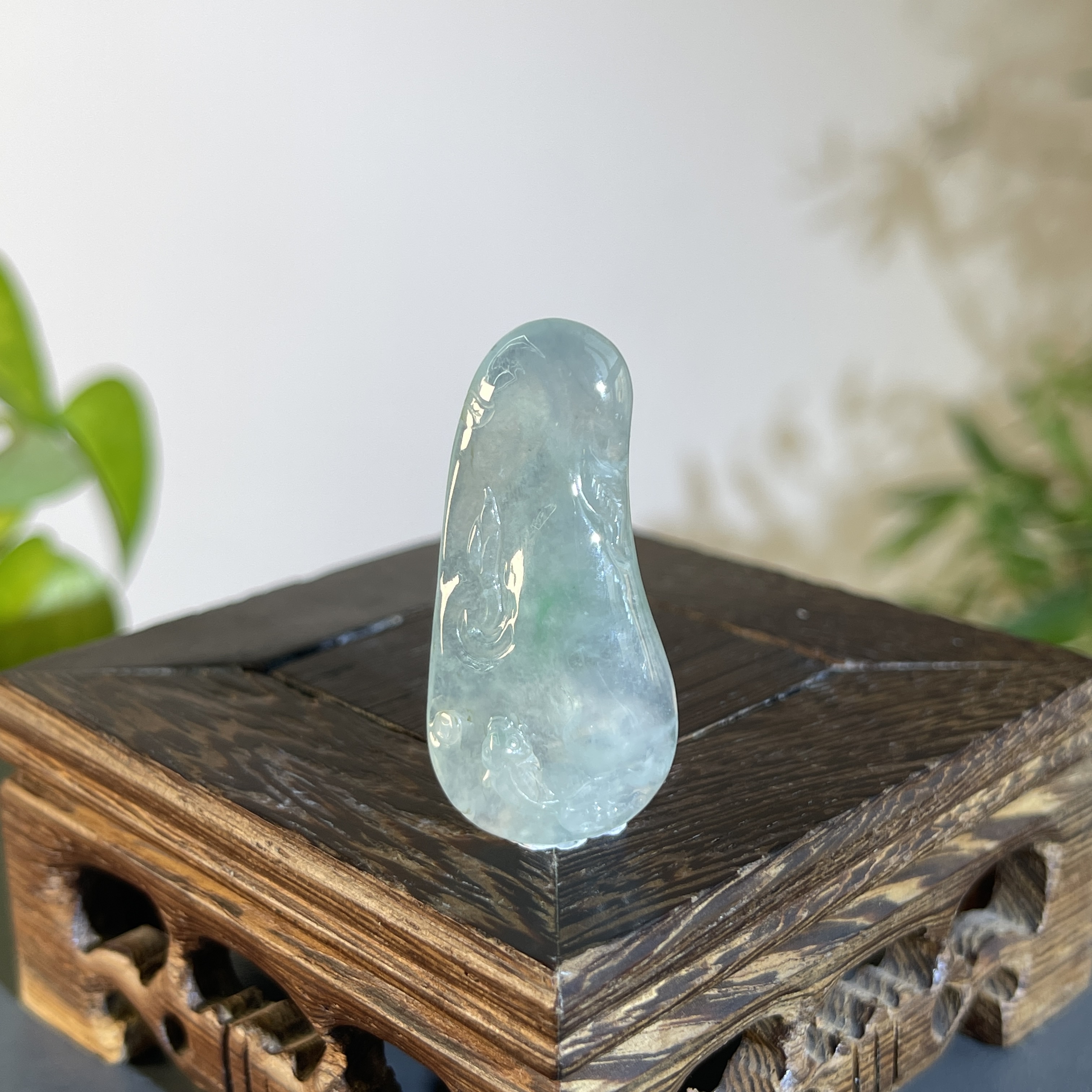 JXB22-58  天然缅甸A货翡翠 年年有余