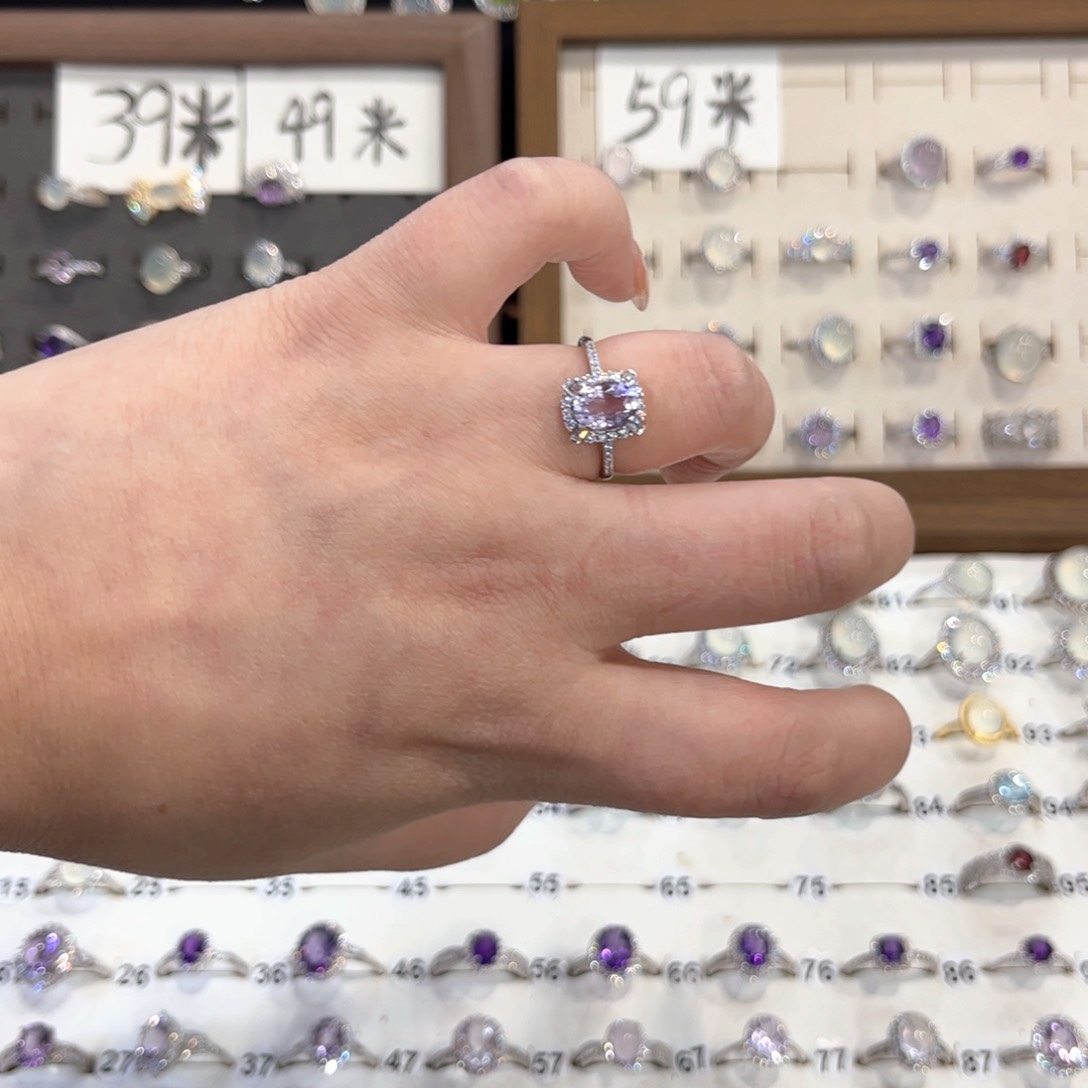 银S925镶嵌岫玉戒指卡**诺