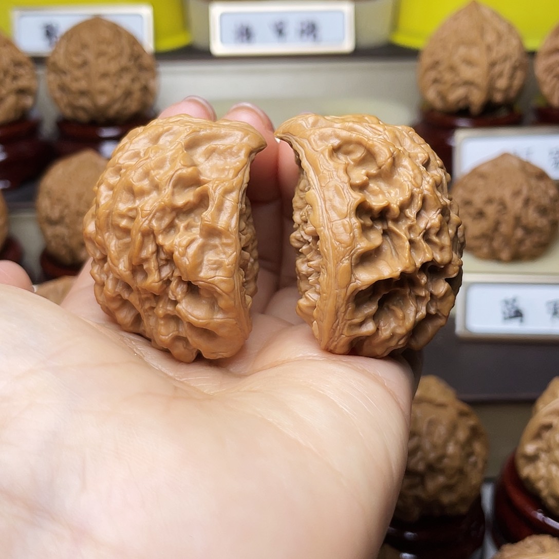 把件文玩核桃夜***、蛇王45左右