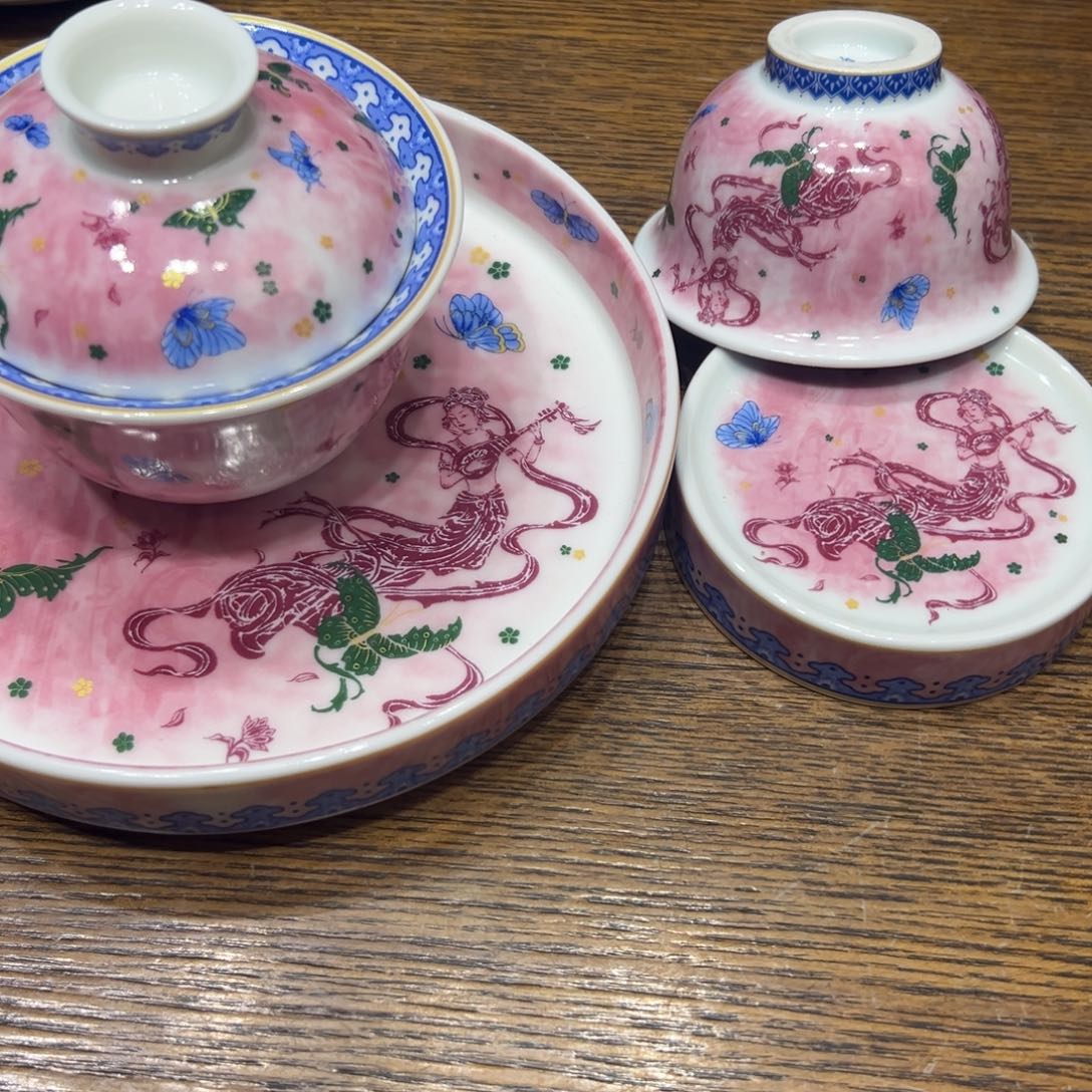 景德镇瓷器精品陈列展品