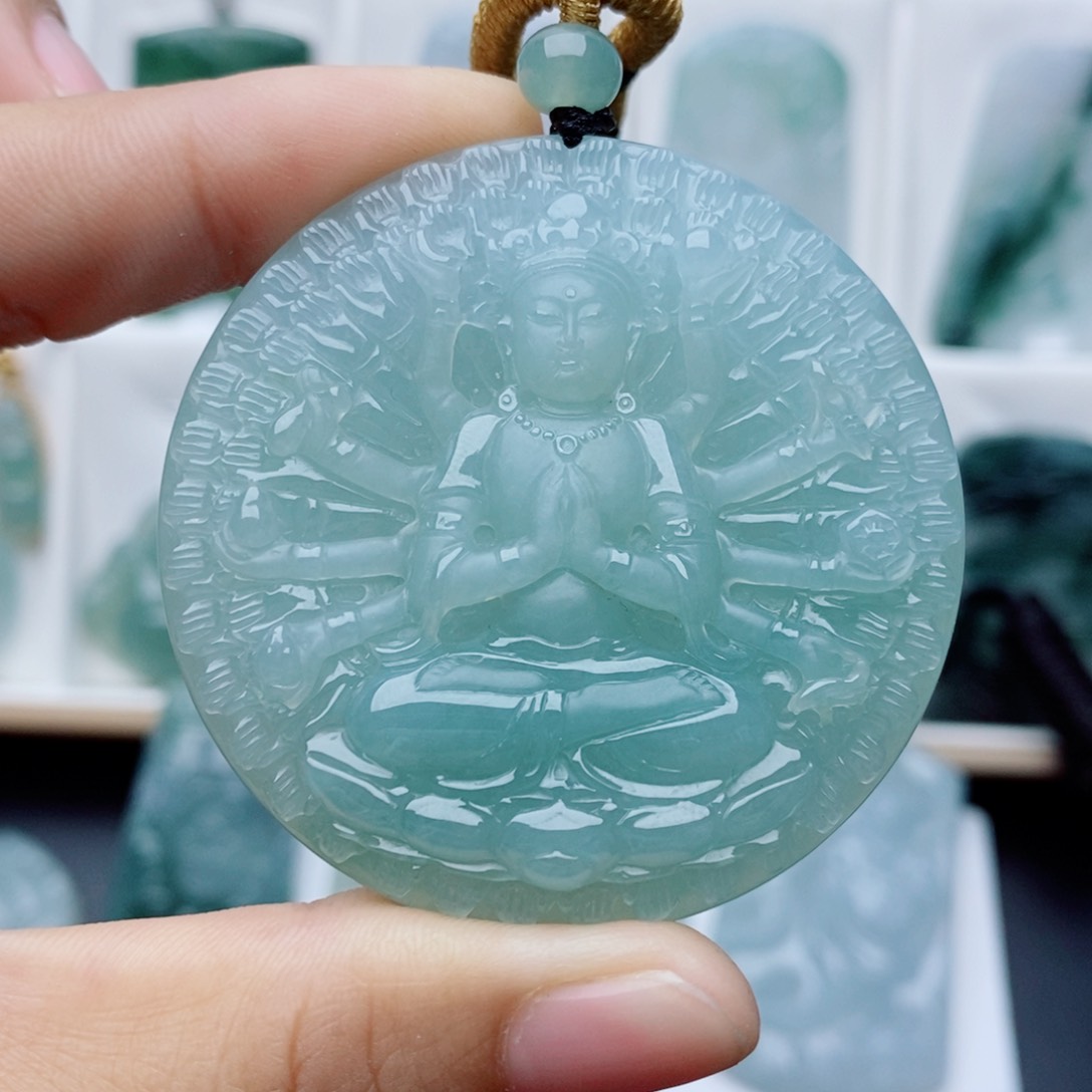 翡翠颈饰未镶嵌?****千手