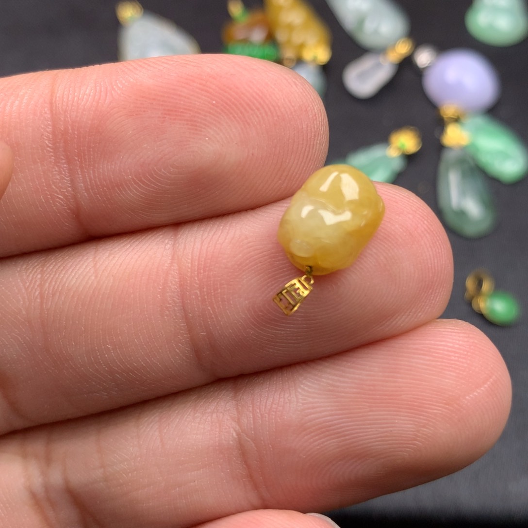 【闪购商品】颈饰18K金镶嵌翡翠翡翠