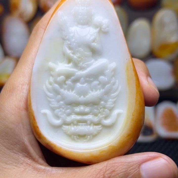 和田玉未镶嵌颈饰