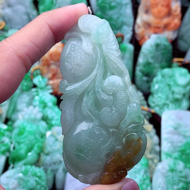 翡翠吊坠(不含链)未镶嵌