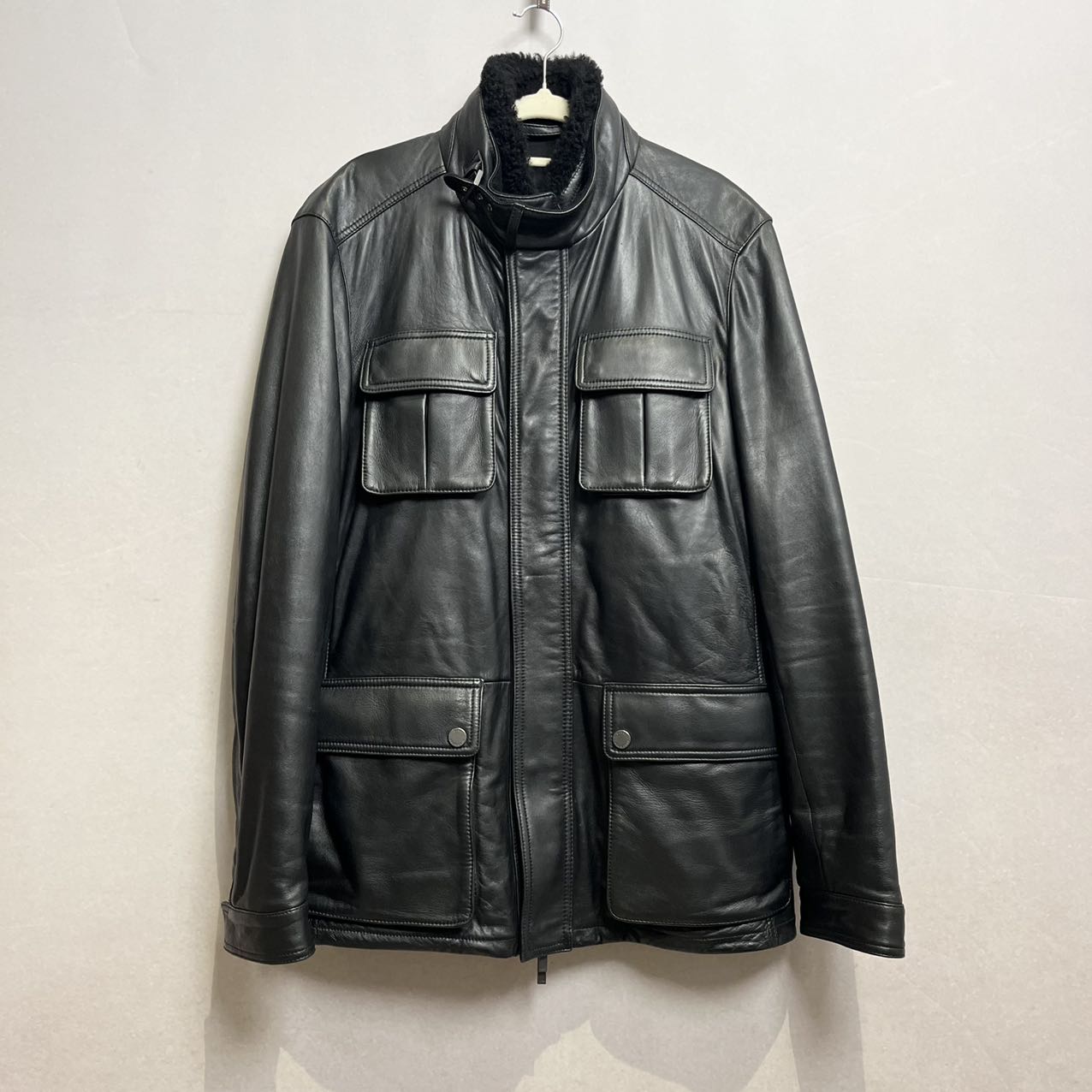 99新 Givenchy/纪梵希 蔚蓝/BOSS黑色羊皮外套 50码