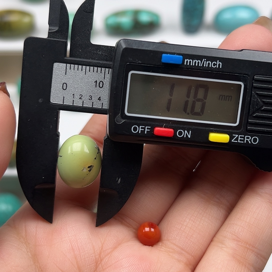 南红玛瑙未镶嵌珠宝奇石