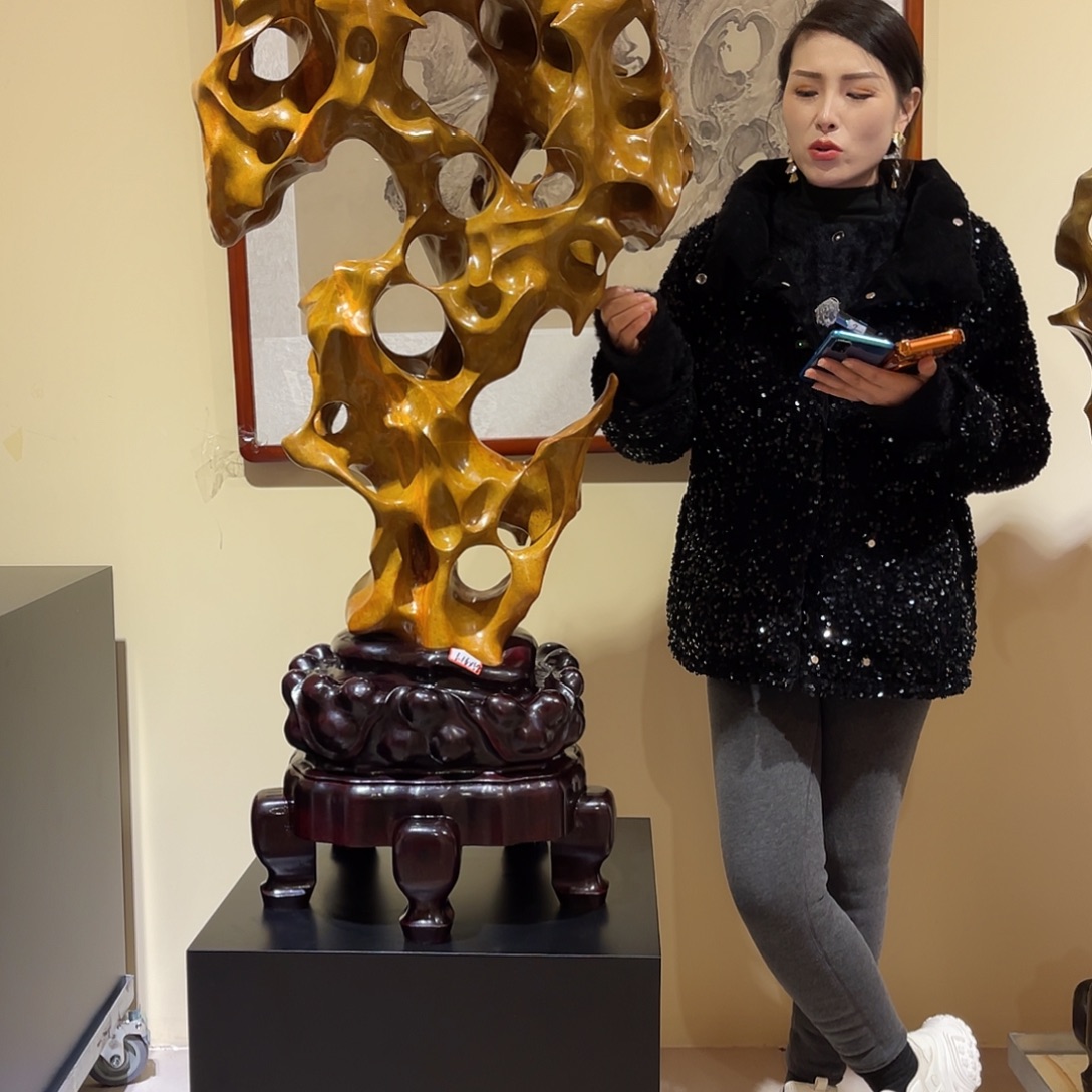 品***味太湖石摆件，高，1.16米。宽，58