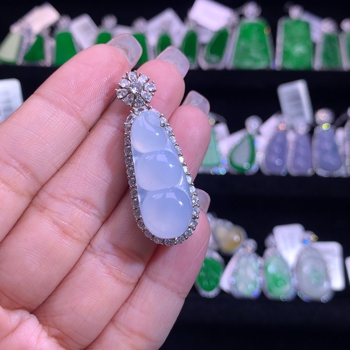 【闪购商品】颈饰银S925镶嵌翡翠