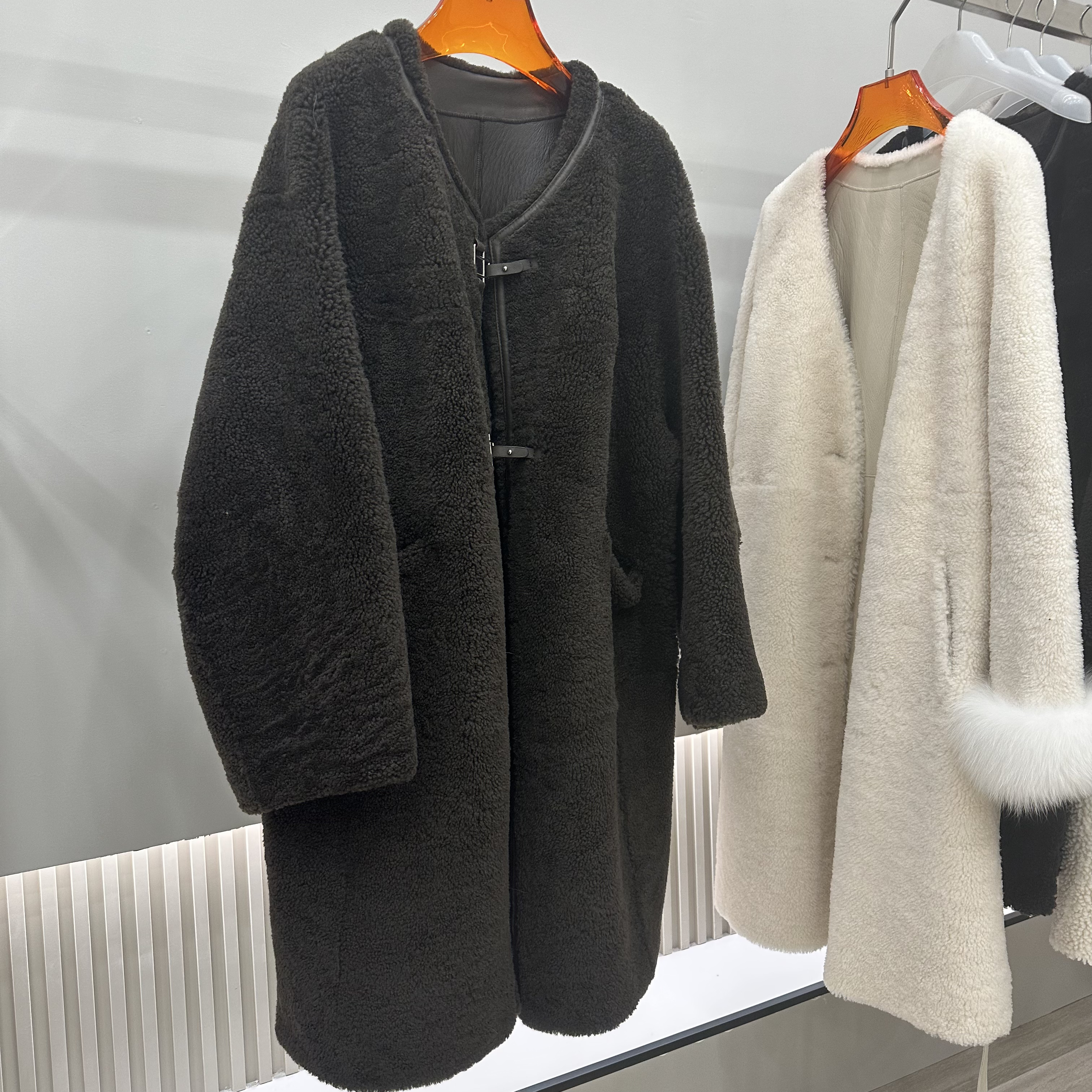 时尚百搭中长款羊毛一体保暖外套