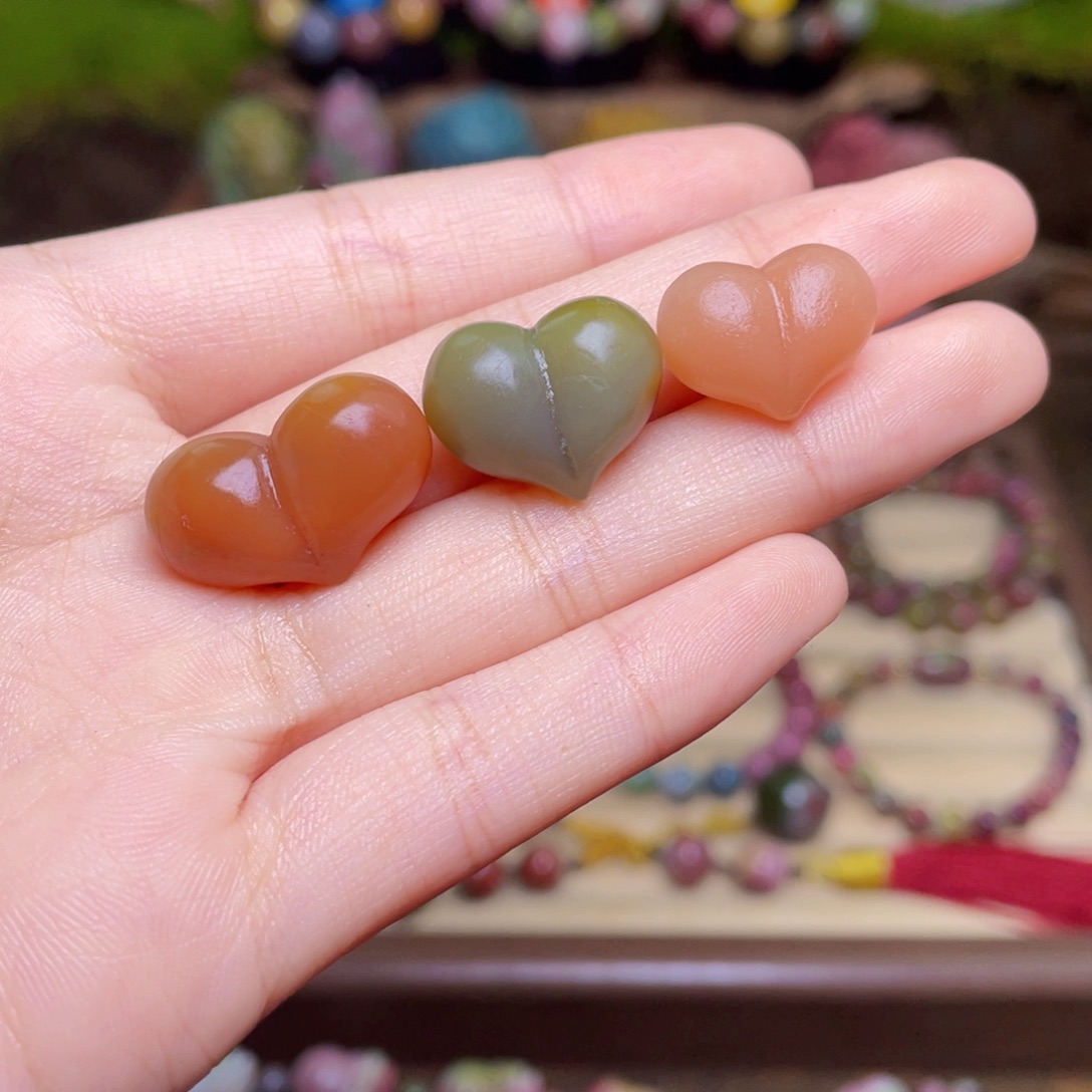玛瑙/玉髓未镶嵌珠宝半成品盐源玛瑙屁桃
