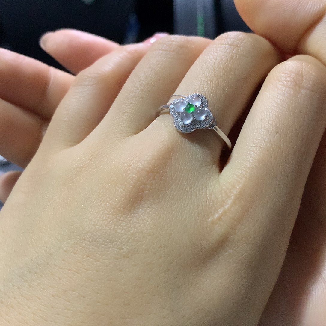 翡翠戒指银S925镶嵌戒指