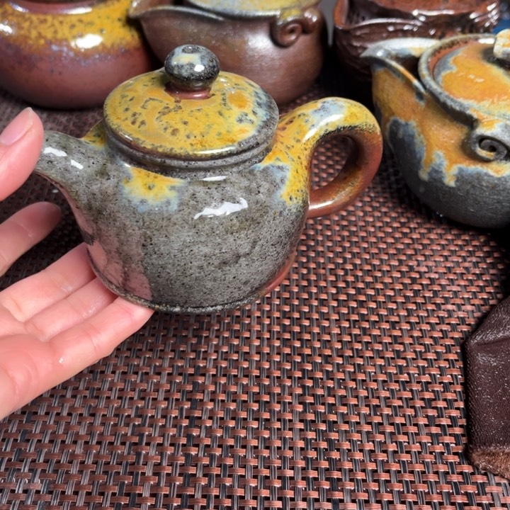紫砂茶杯道洪德钟