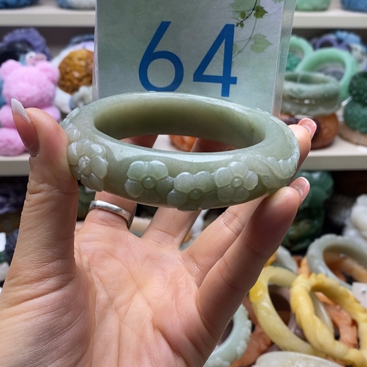 未镶嵌手镯石英岩玉