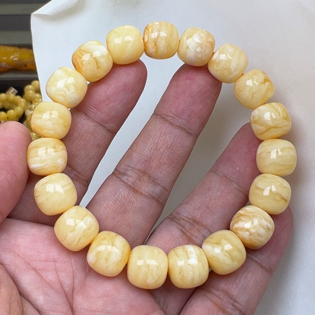 蜜蜡未镶嵌裸石12加20克同料