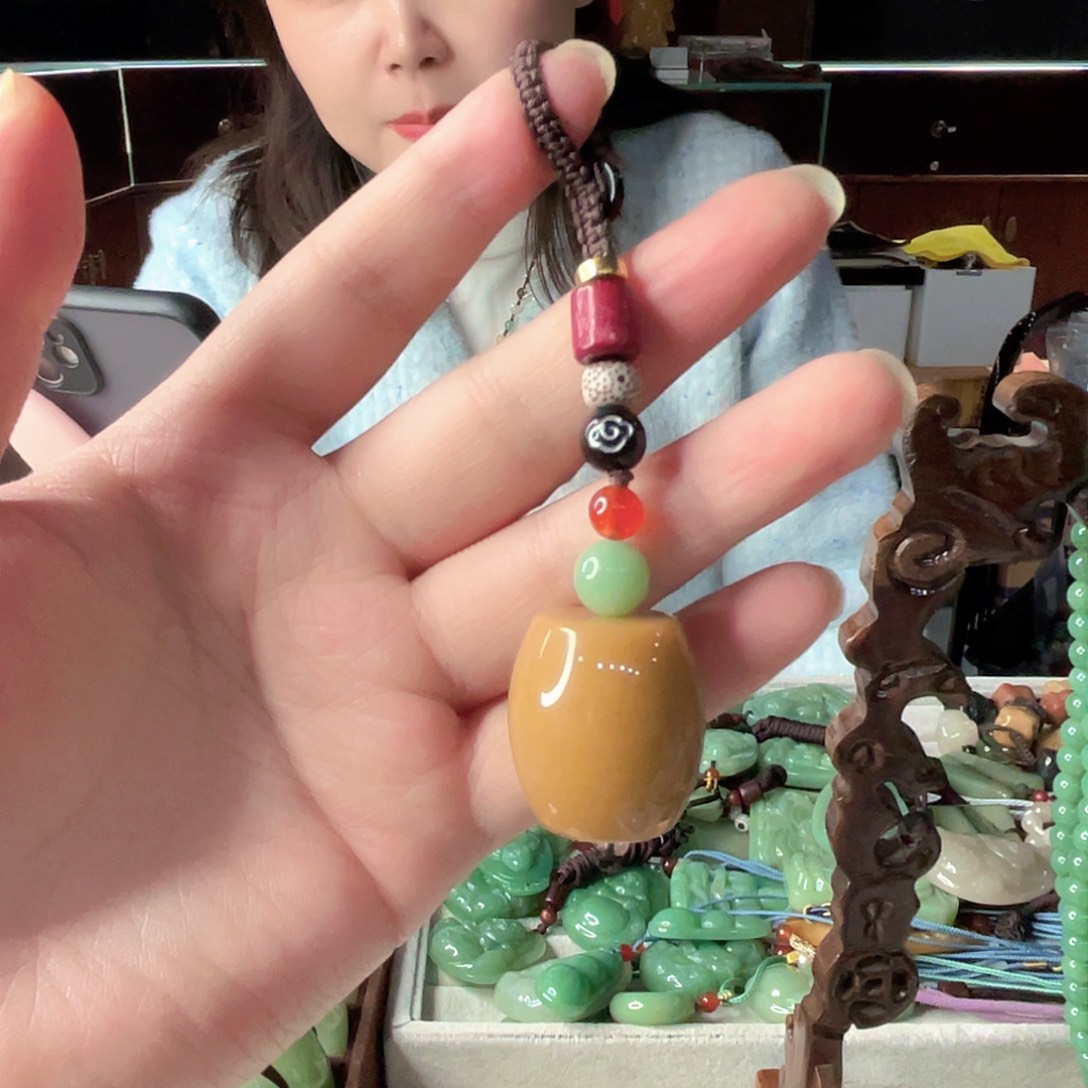 密玉（石英质玉）未镶嵌颈饰