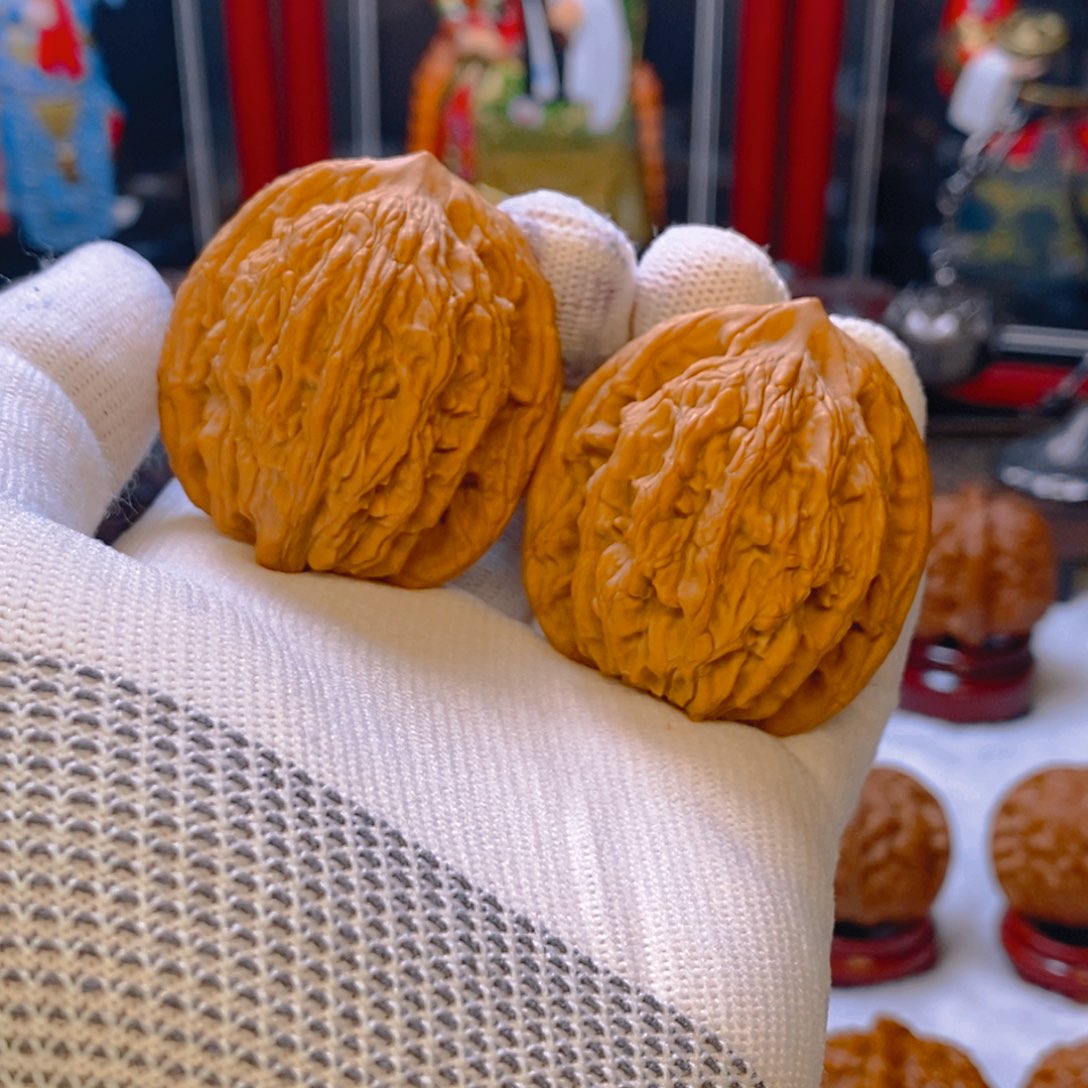 文玩核桃吊坠麦穗虎头