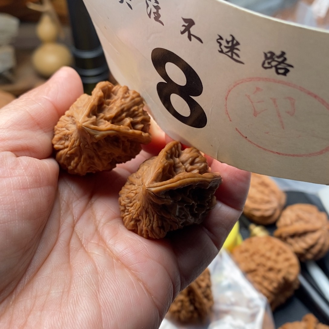 把件文玩核桃红狮子小兔子