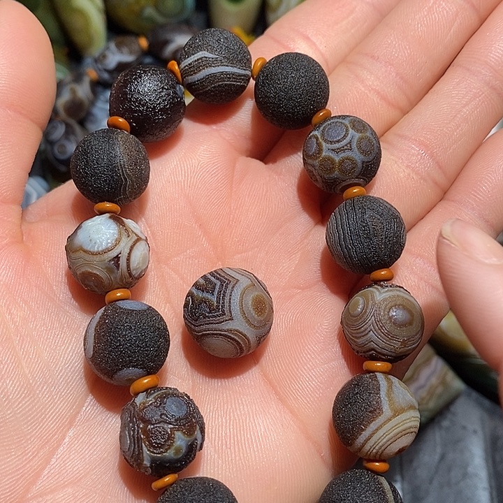 当***凉玛瑙/玉髓合金颈饰