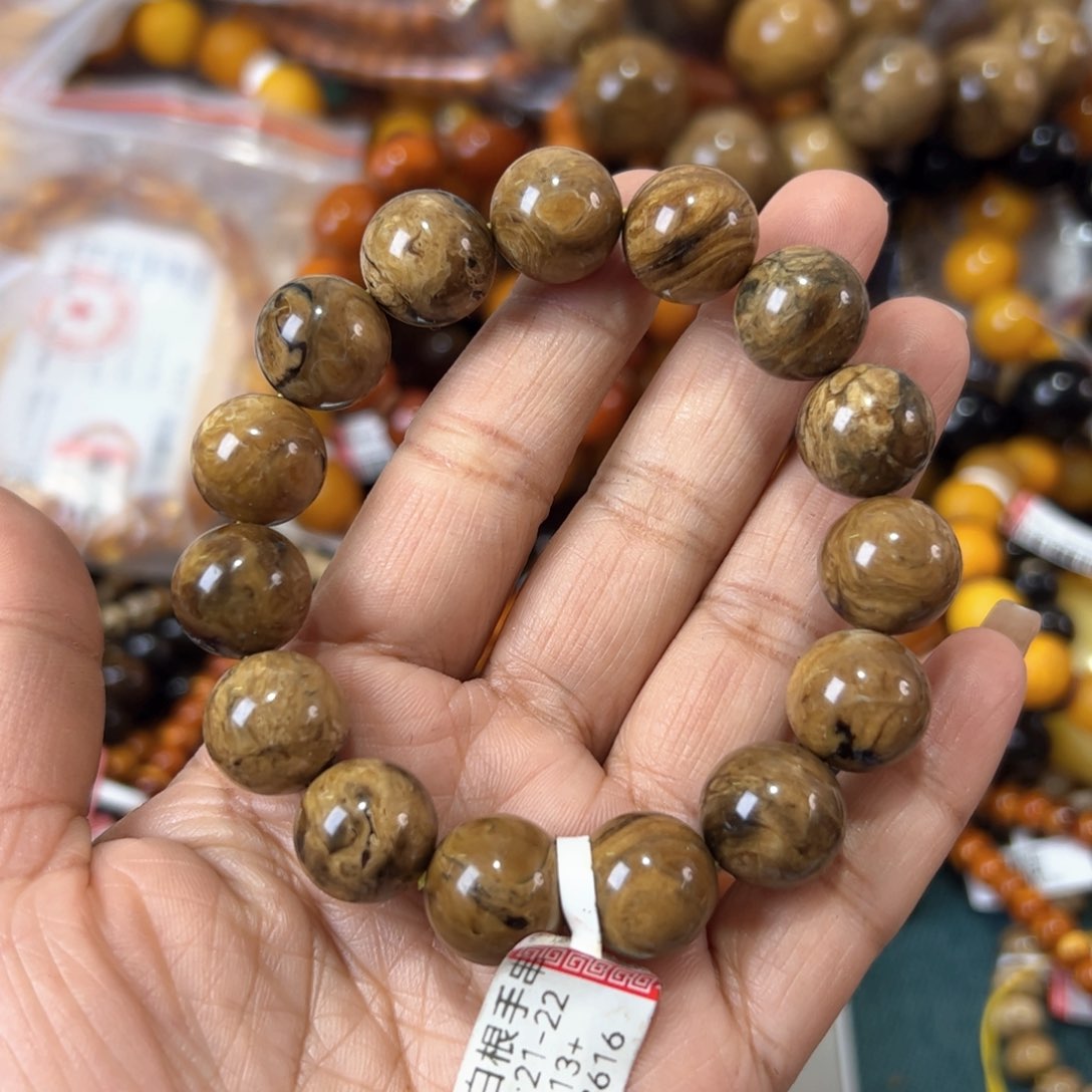 琥珀珠宝奇石未镶嵌951