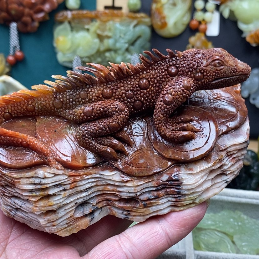 【闪购商品】蛇纹石玉摆件未镶嵌