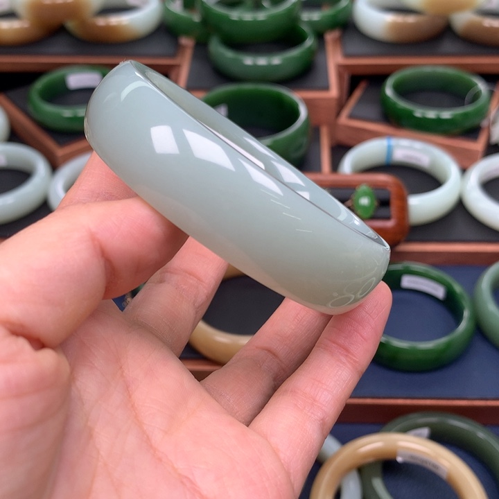 和田玉手镯59圈口未镶嵌