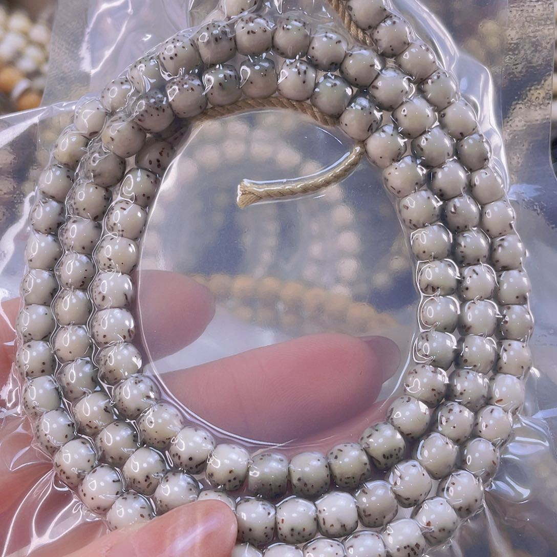 星月菩提吊坠糯冰河豚6.8