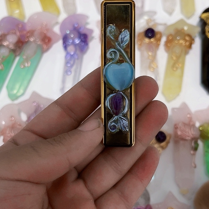 努***刘未镶嵌摆件水晶水晶