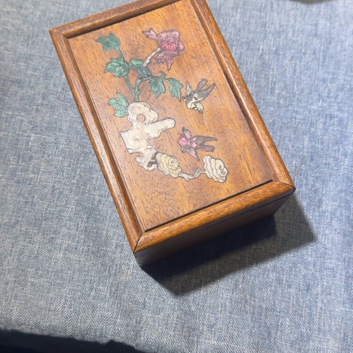 贡木抽拉盒的的的的