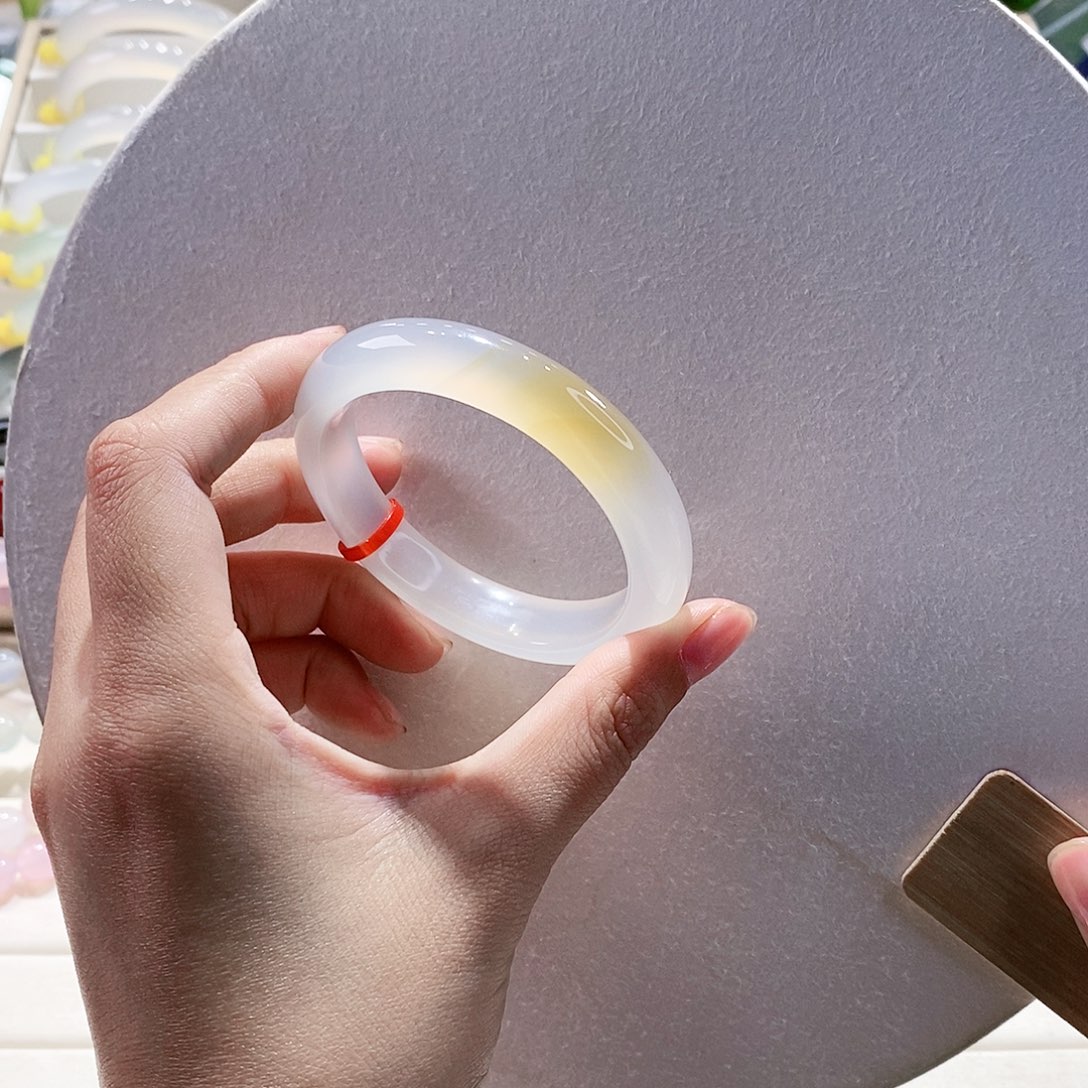 手镯玛瑙/玉髓未镶嵌52.4