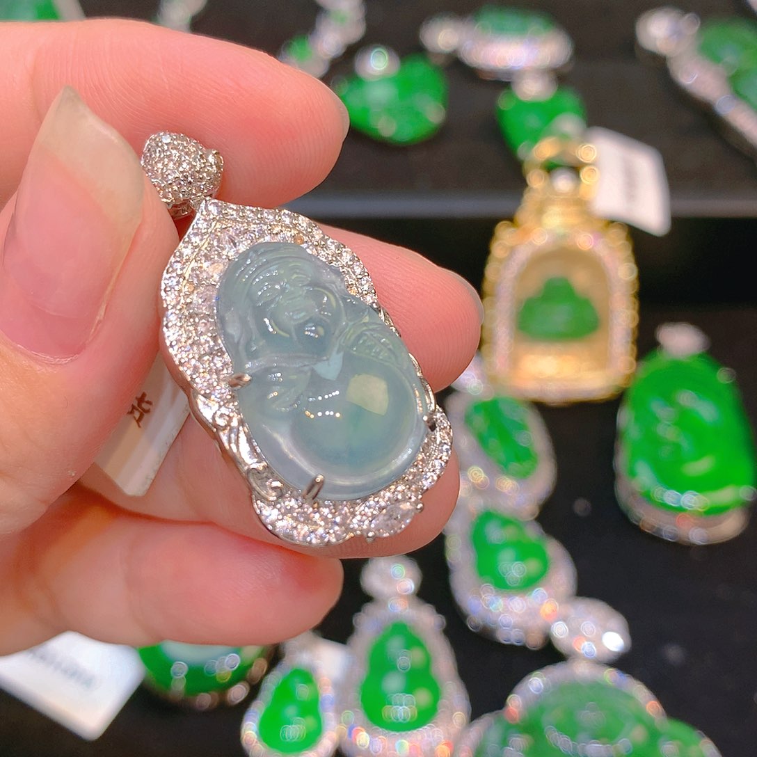 翡翠未镶嵌颈饰翡翠