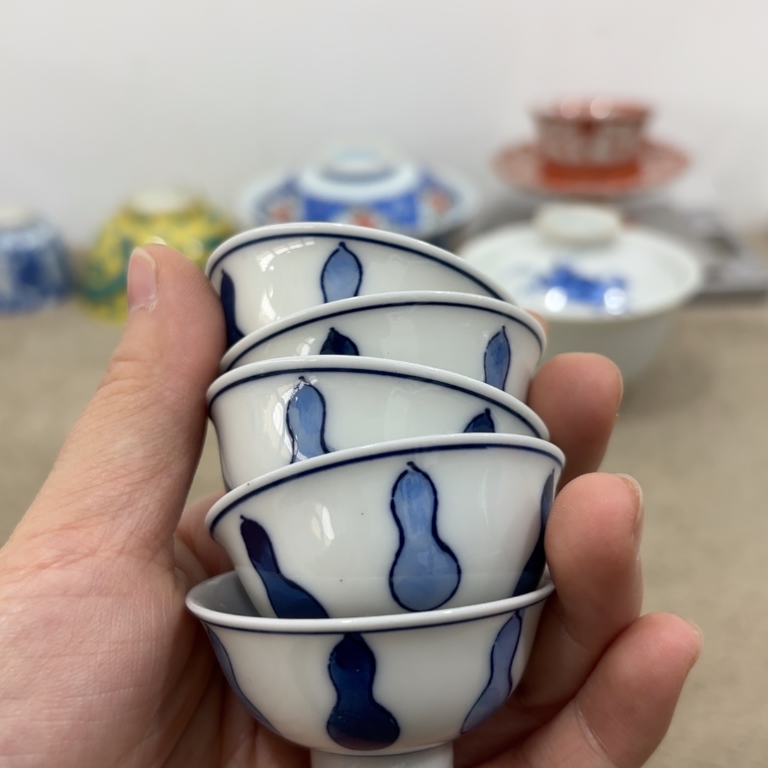 瓷片非常好看漂亮的物品 