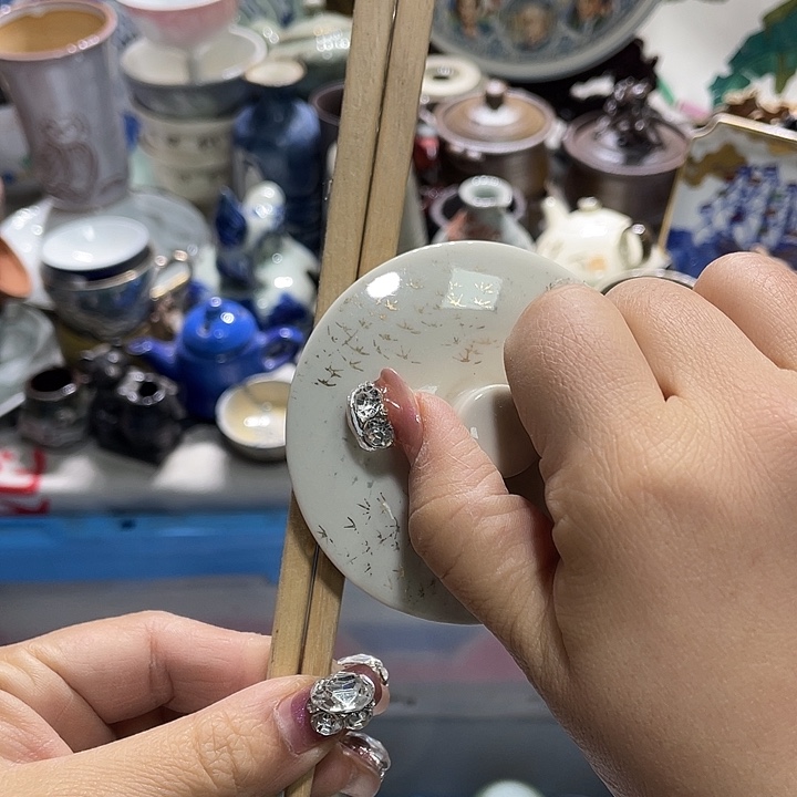 茶杯具盖子不给19.9发带瑕疵牌都是坏的2