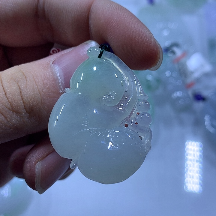 翡翠未镶嵌颈饰天然翡翠A货吊坠