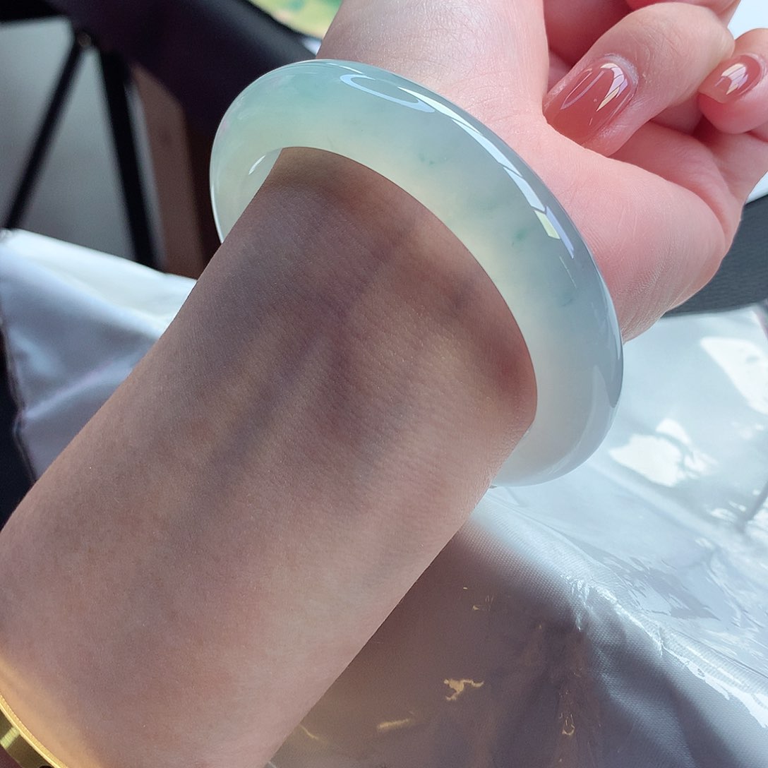 翡翠手镯未镶嵌天然A货翡翠55/56毕业镯