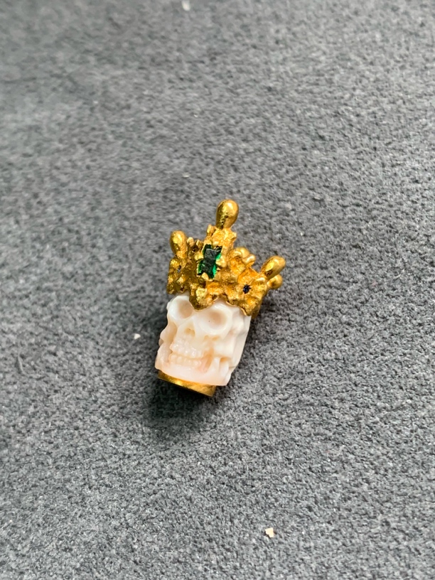 足金镶嵌古珠配饰