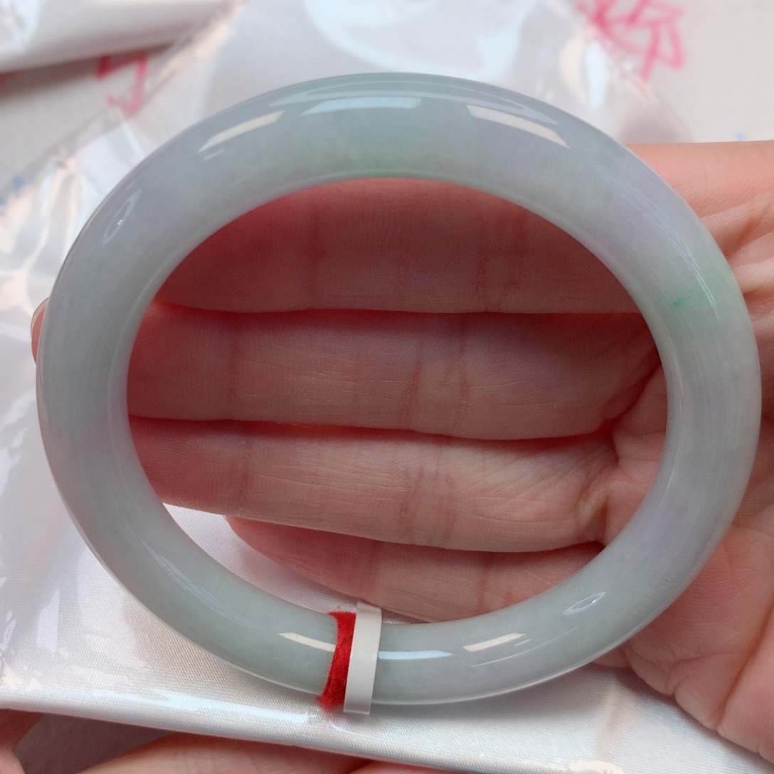 翡翠手镯未镶嵌58圆条