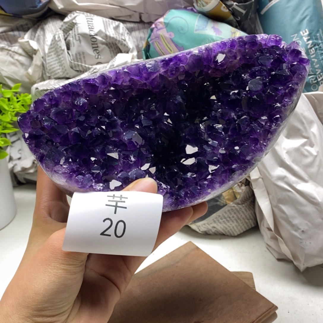 未镶嵌水晶珠宝半成品