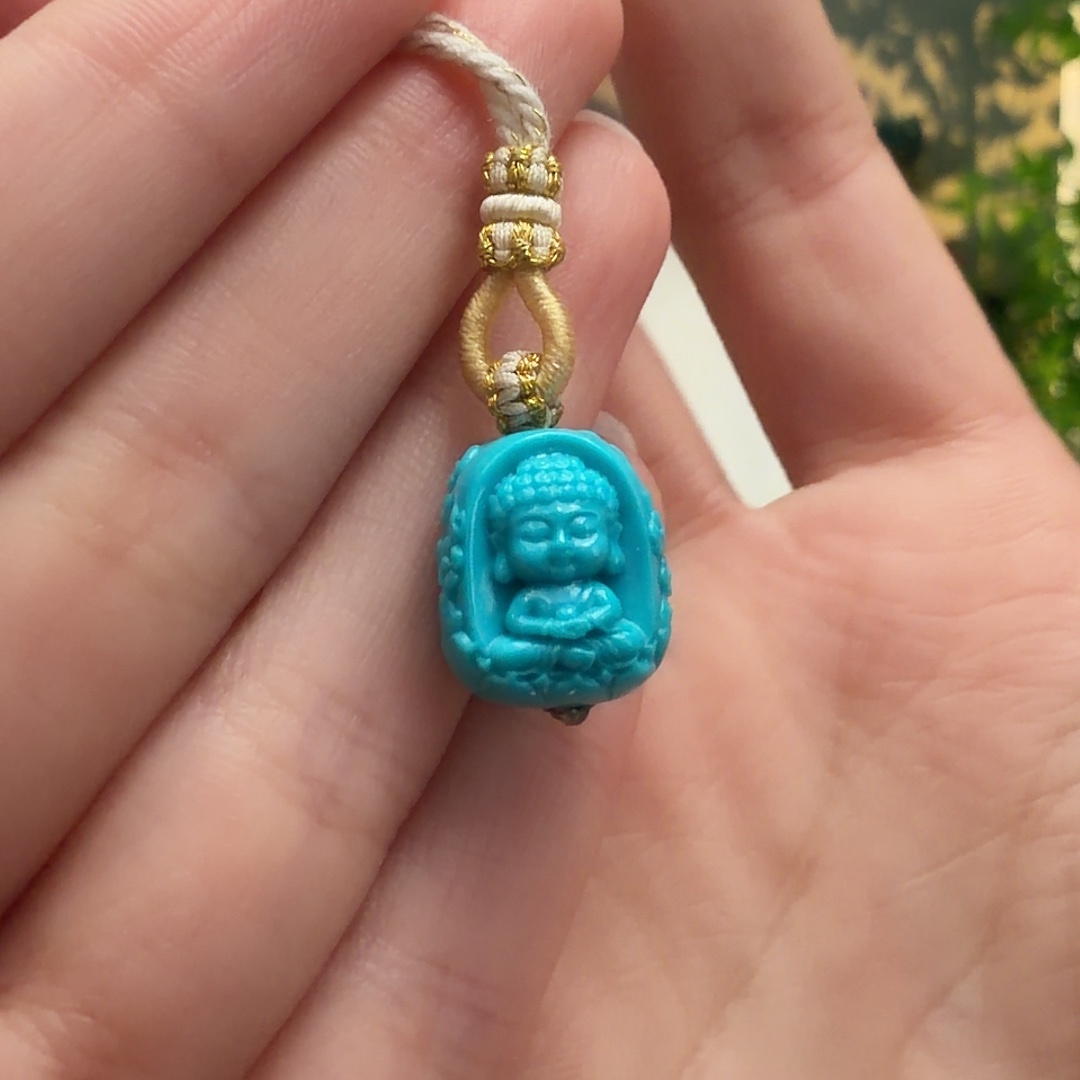 绿松石未镶嵌颈饰