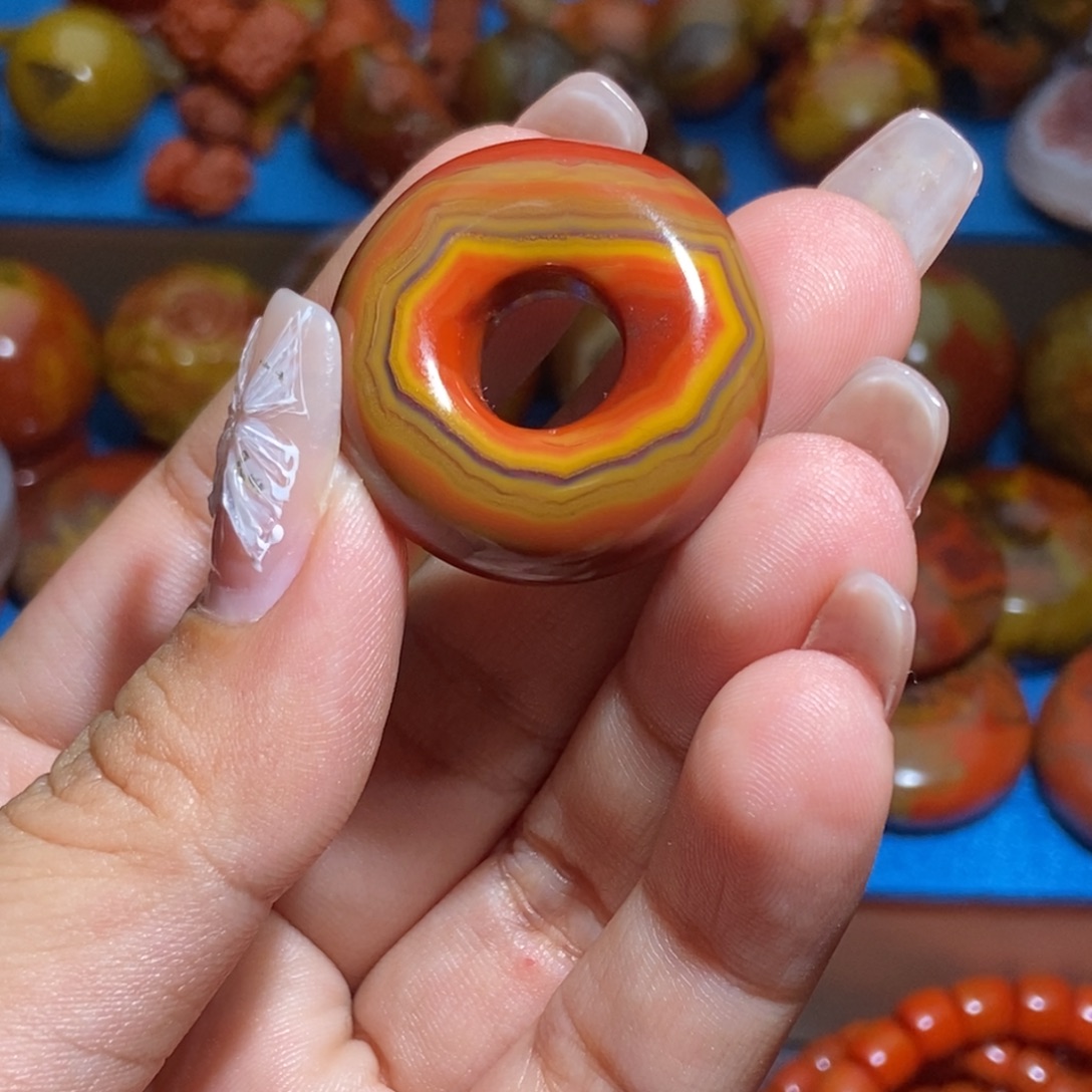 日***辰玛瑙/玉髓未镶嵌吊坠