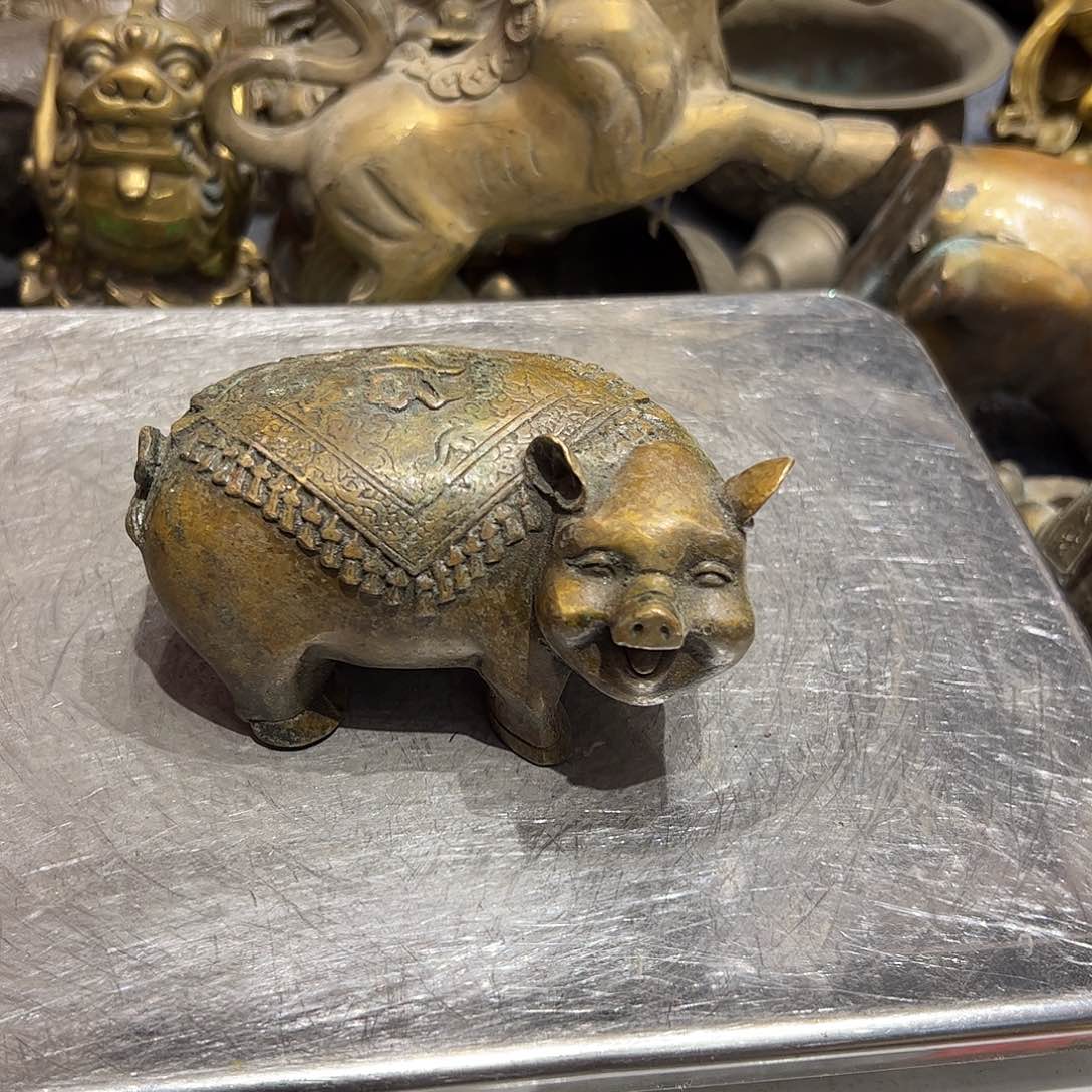 轮*者微瑕疵黄铜摆件工艺品